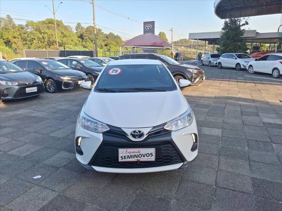 TOYOTA YARIS 1.5 16V FLEX XL MULTIDRIVE